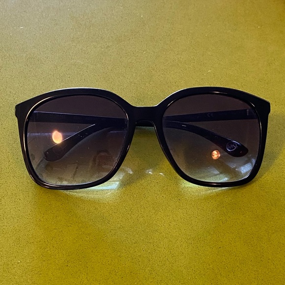 COPY - Michael Kors Sunglasses - Picture 1 of 5